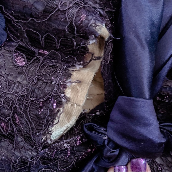 BCBGMAXAZRIA • Lace Cocktail Dress - Picture 3 of 6